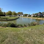 Chalet 'Het Duinhuisje' - 4 Personen - Huisdier Toegelaten *