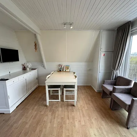 Gezellige In Nieuwpoort 'dunepark' - Opkuis Inbegrepen In De Prijs