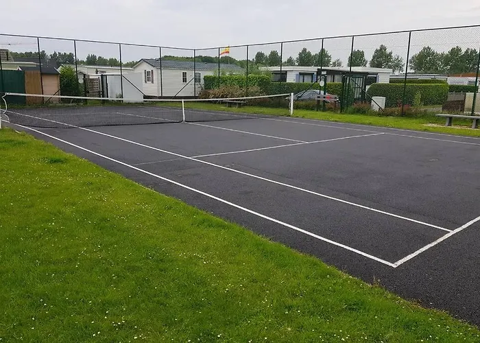 Chalet Gezellige In Nieuwpoort 'dunepark' - Opkuis Inbegrepen In De Prijs