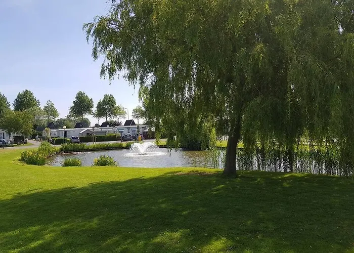 Chalet Gezellige In Nieuwpoort 'dunepark' - Opkuis Inbegrepen In De Prijs *